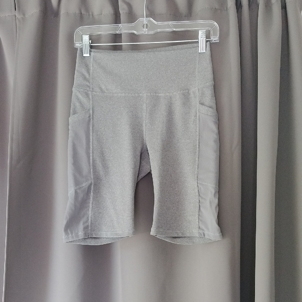 Fabletics Women's Gray Bike Shorts